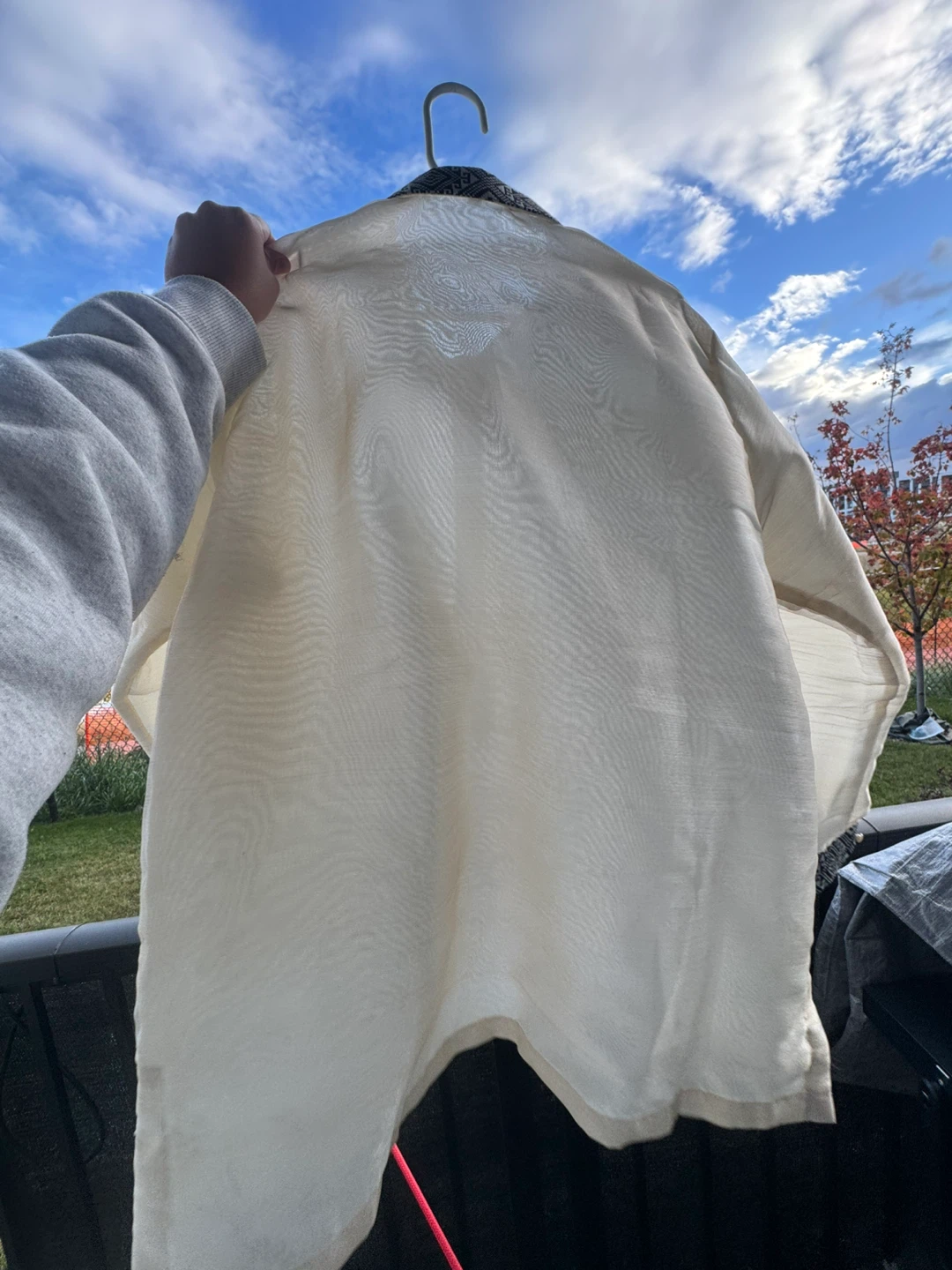 Cream and Black Long-Sleeved Barong Tagalog - photo 4