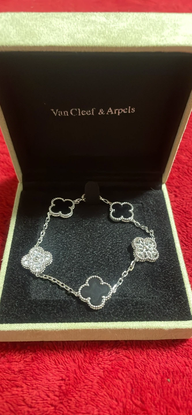 Van Cleef & Arpels Alhambra Bracelet