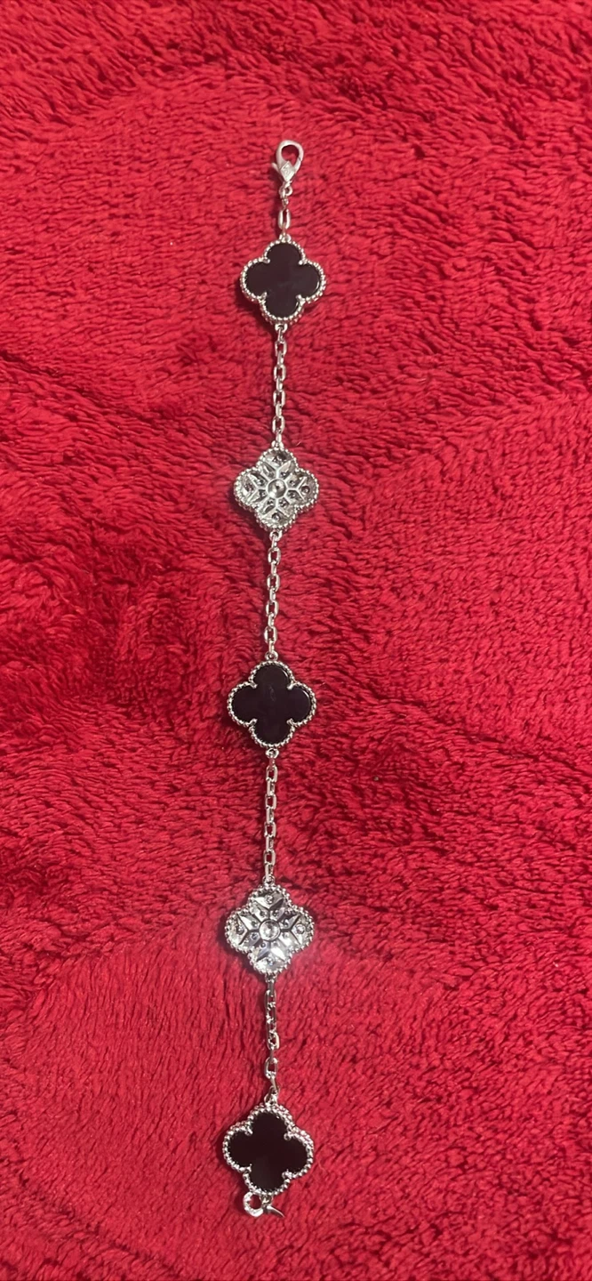 Van Cleef & Arpels Alhambra Bracelet - photo 2