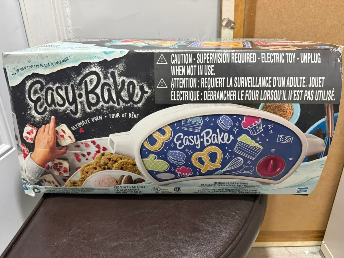 Hasbro Easy-Bake Ultimate Oven