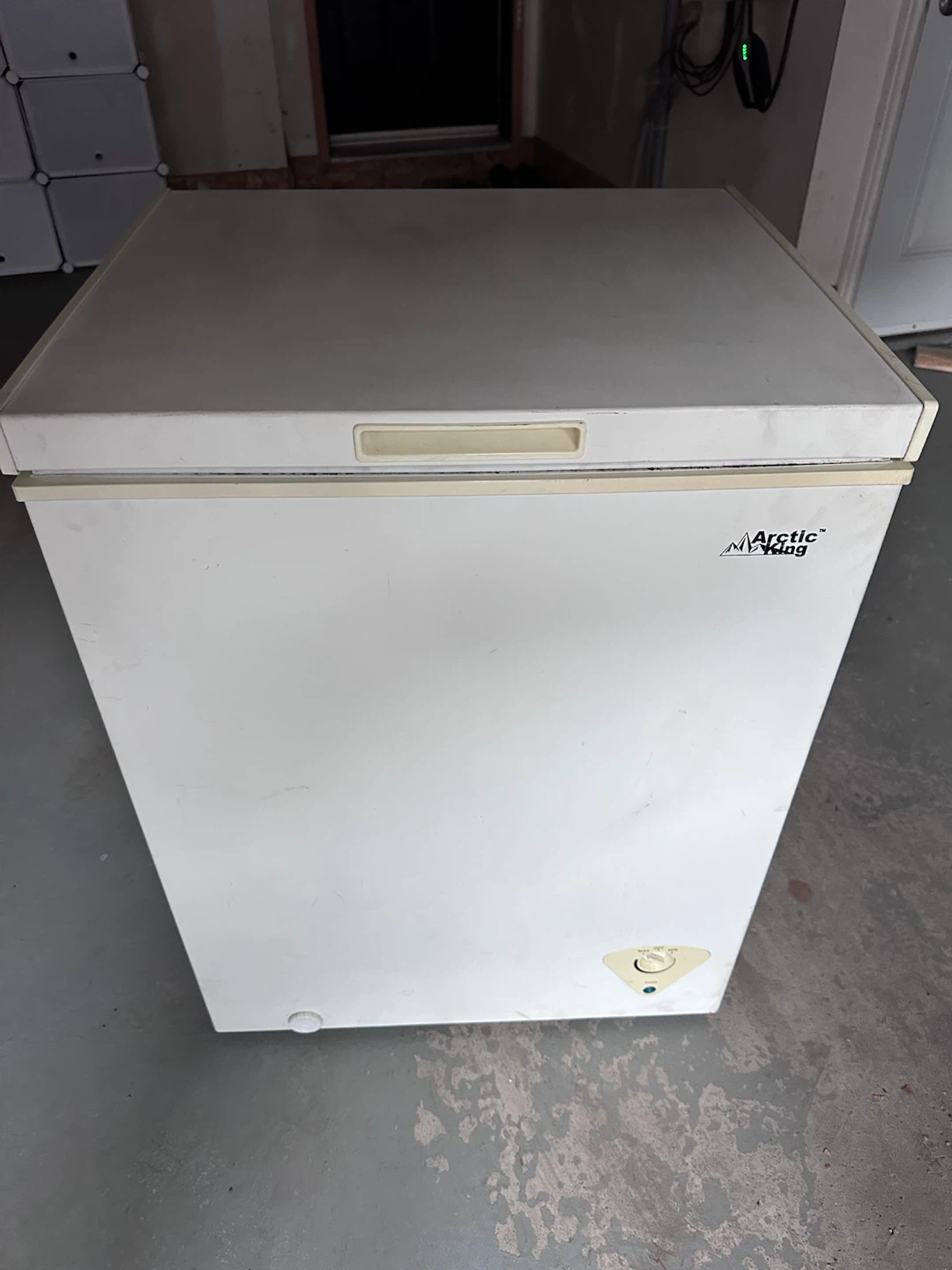 Arctic King 5.0 cu. ft. Chest Freezer - photo 2