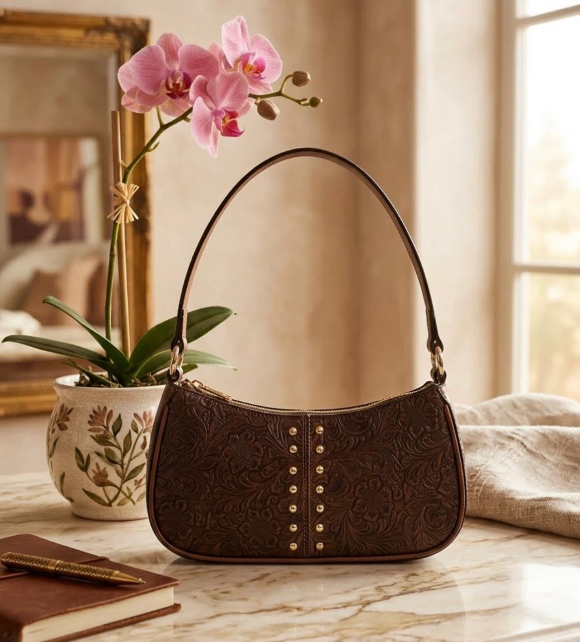 Le Bag Embossed Leather Shoulder Bag - photo 2