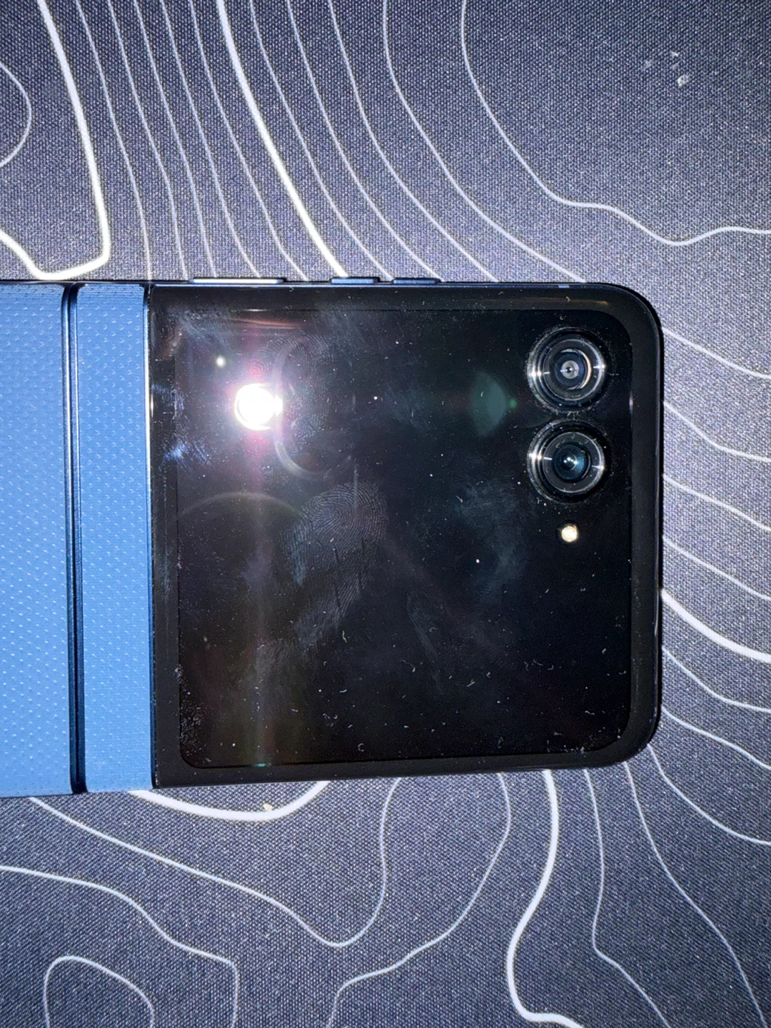 Motorola Razr 2025 Foldable Smartphone - photo 4
