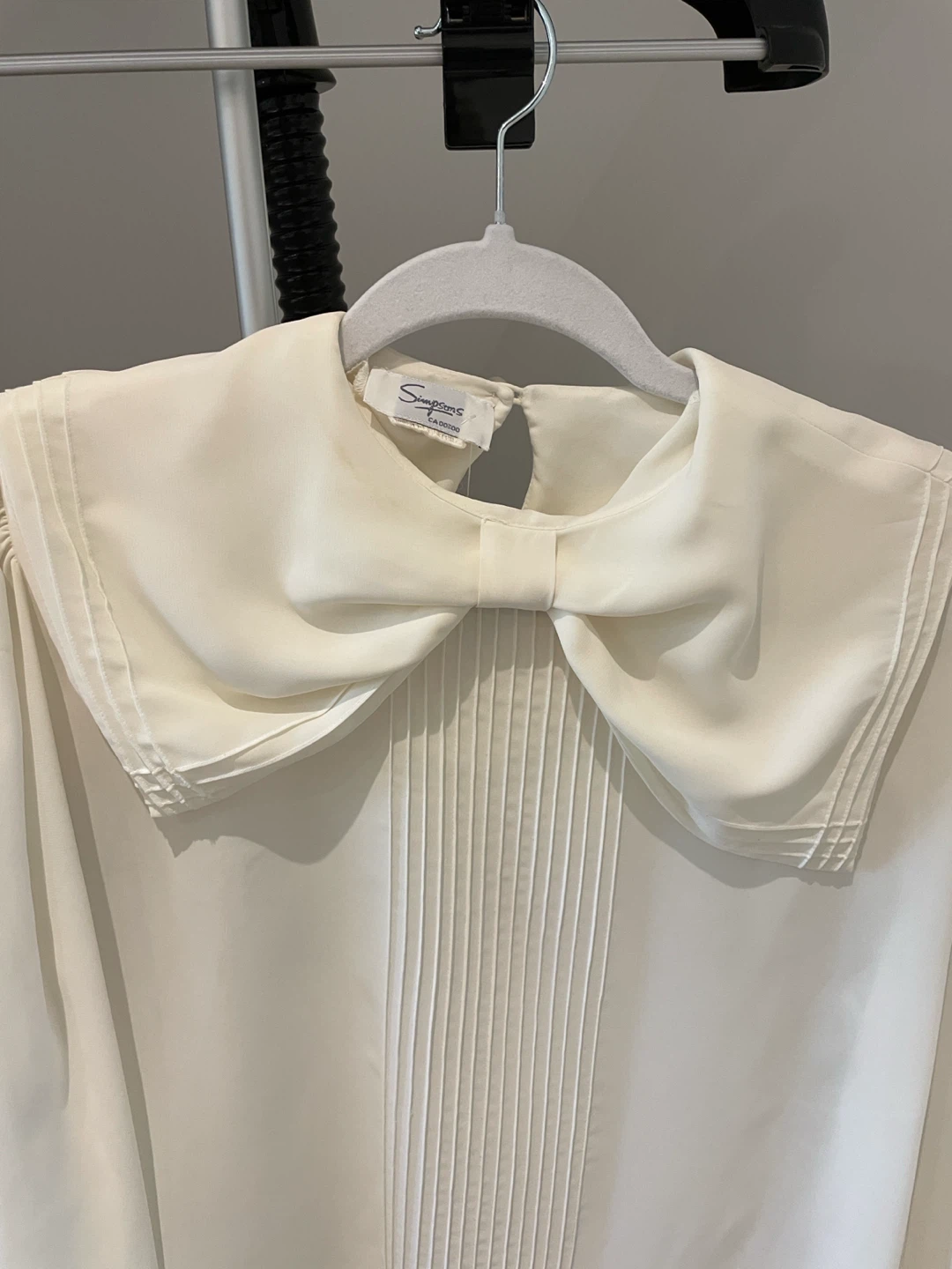 Vintage Simpsons White Blouse with Bow - photo 2