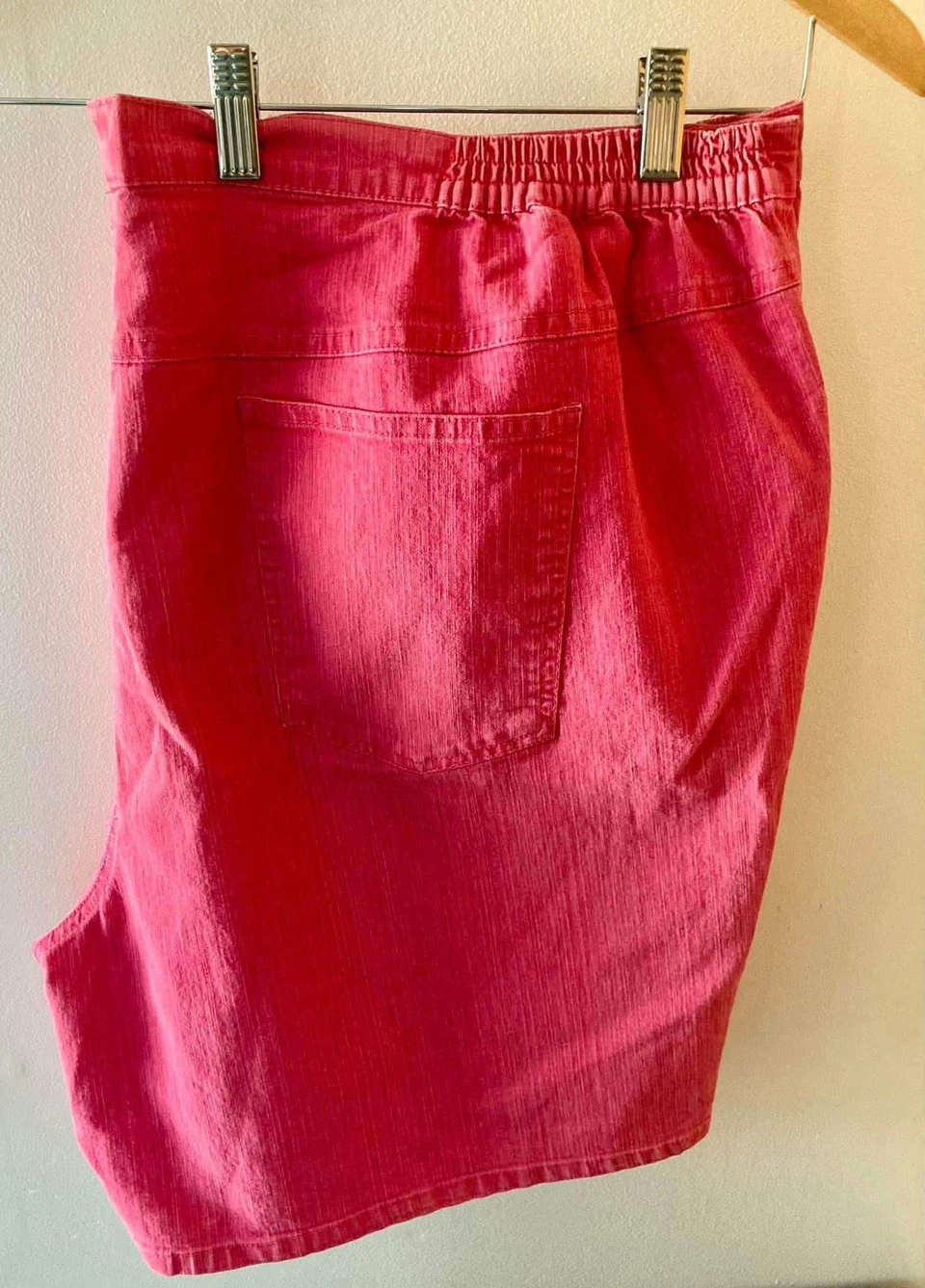 Size 28 women’s shorts - photo 3