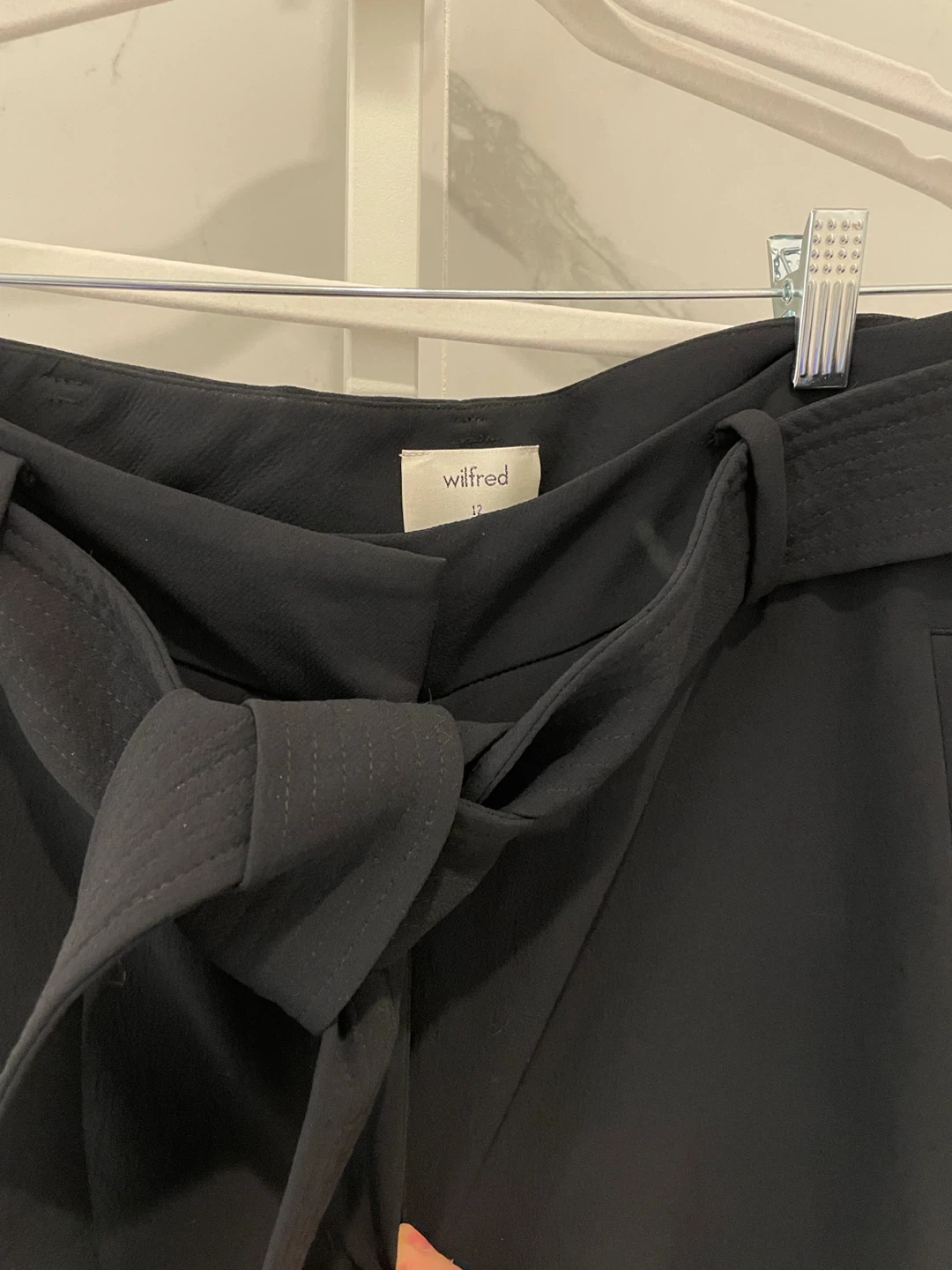 Aritzia Wilfred Tie-Waist Trousers Black - photo 2