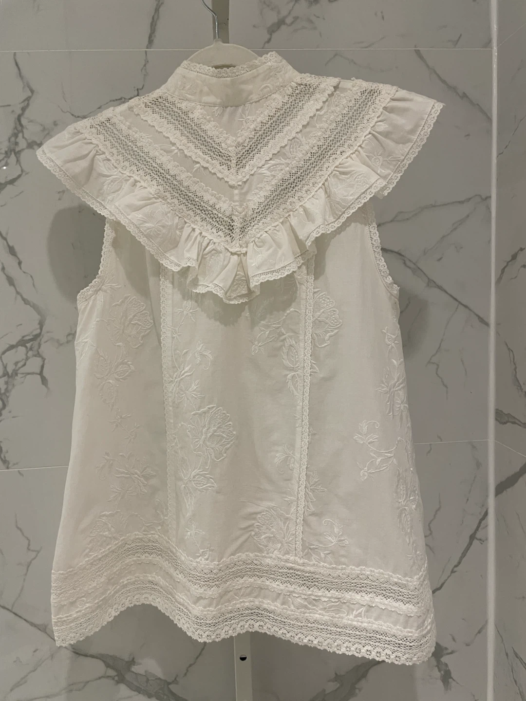 Zimmermann White Lace Sleeveless Blouse - photo 4