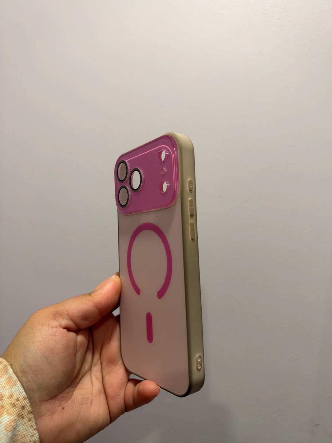 iphone 17 pro max case FREE - photo 3