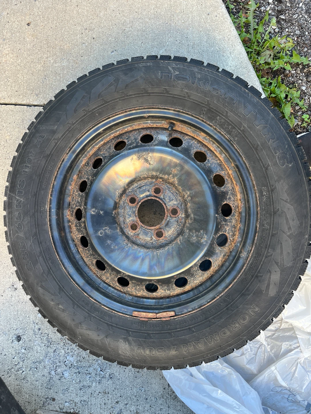 Nokian Nordman 7 SUV Winter Tires 235/65R18 - photo 4