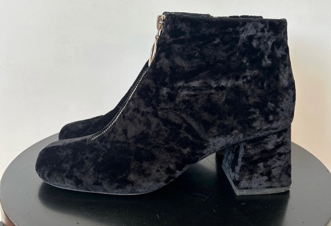 Jeffrey Campbell Black Velvet Ankle Boots Size 8