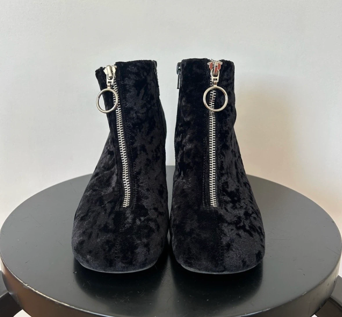 Jeffrey Campbell Black Velvet Ankle Boots Size 8 - photo 2