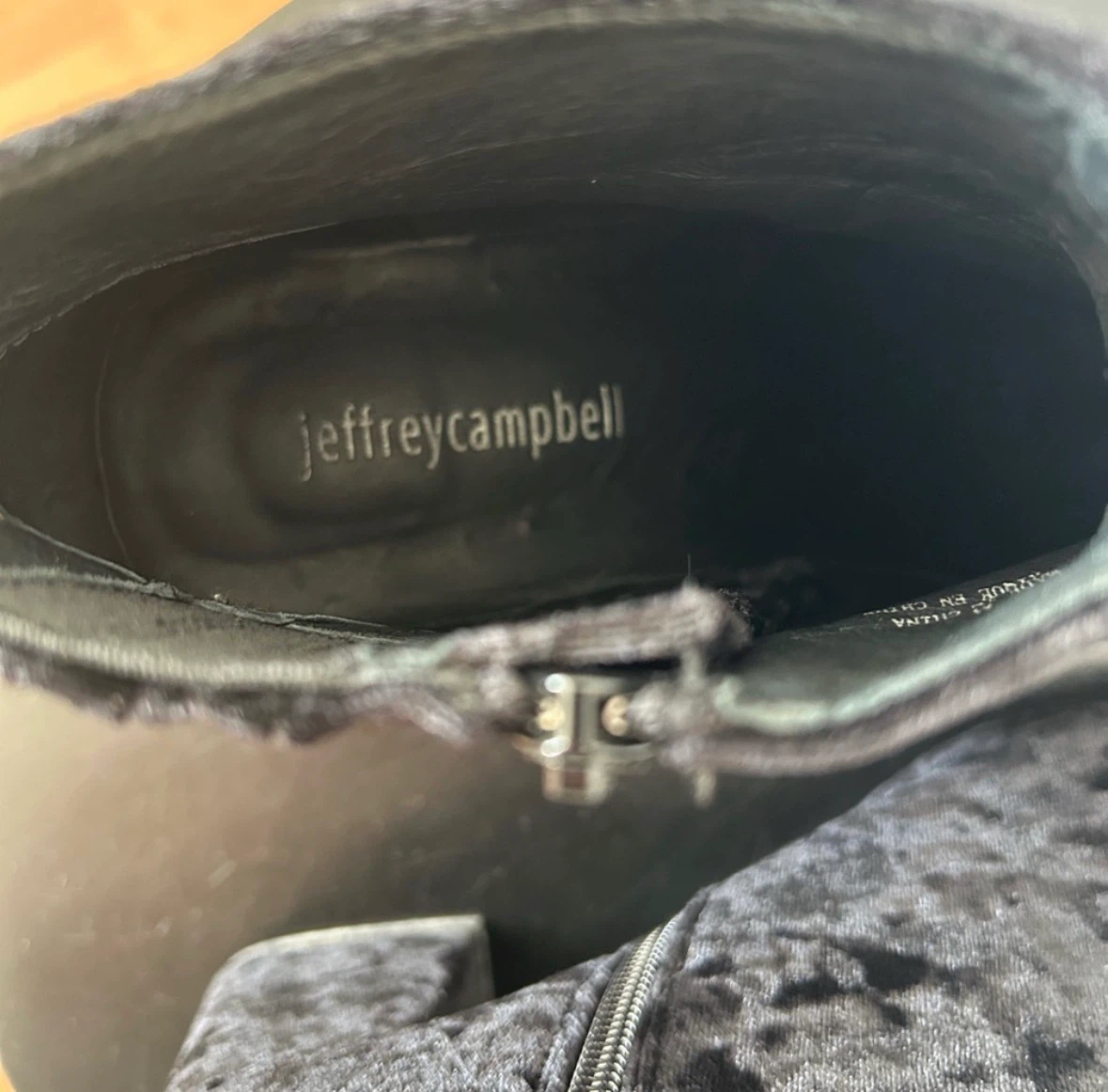 Jeffrey Campbell Black Velvet Ankle Boots Size 8 - photo 4