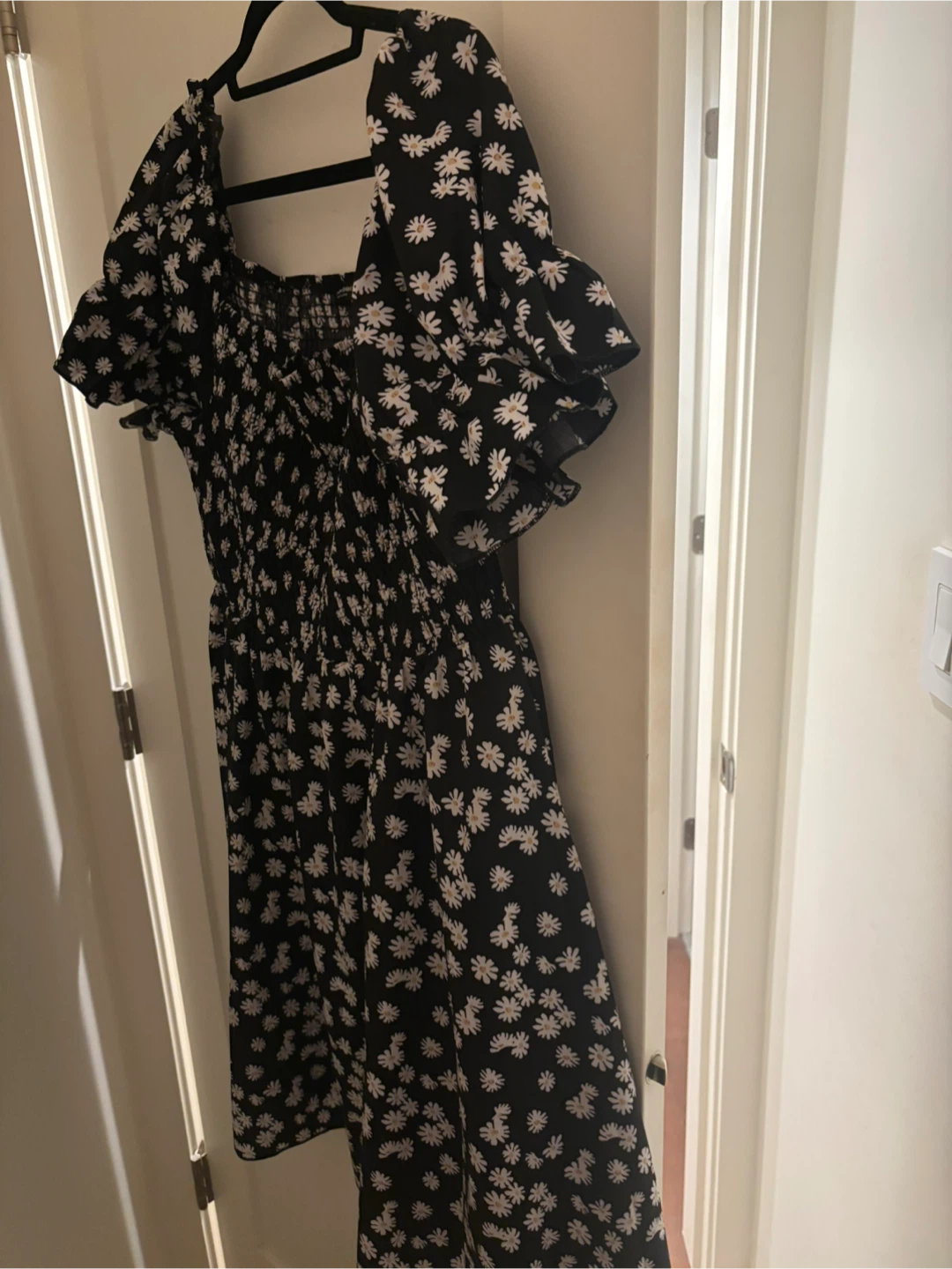 Shein Curve Black Daisy Floral Dress