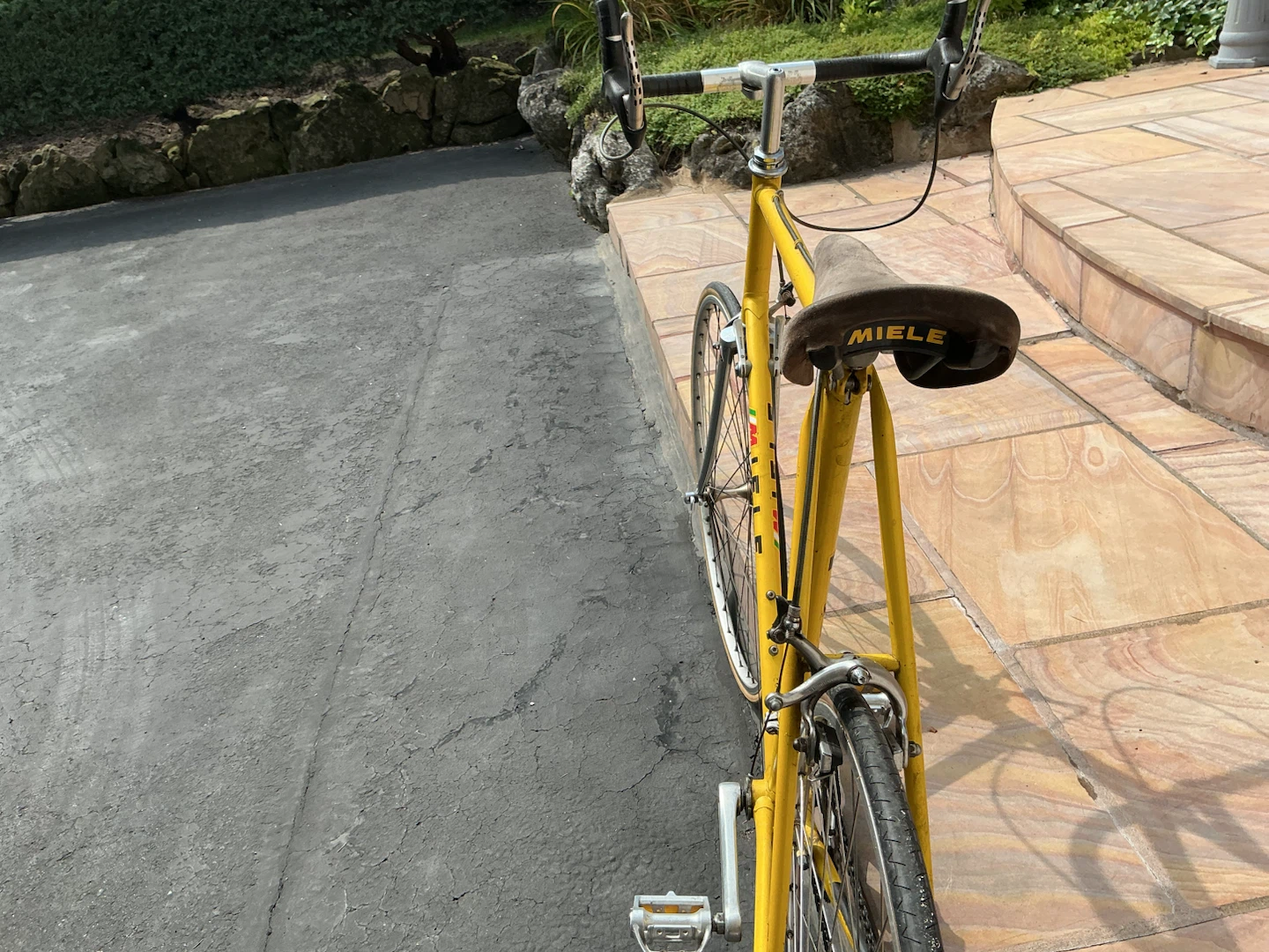 Miele vintage road bike in yellow - photo 4