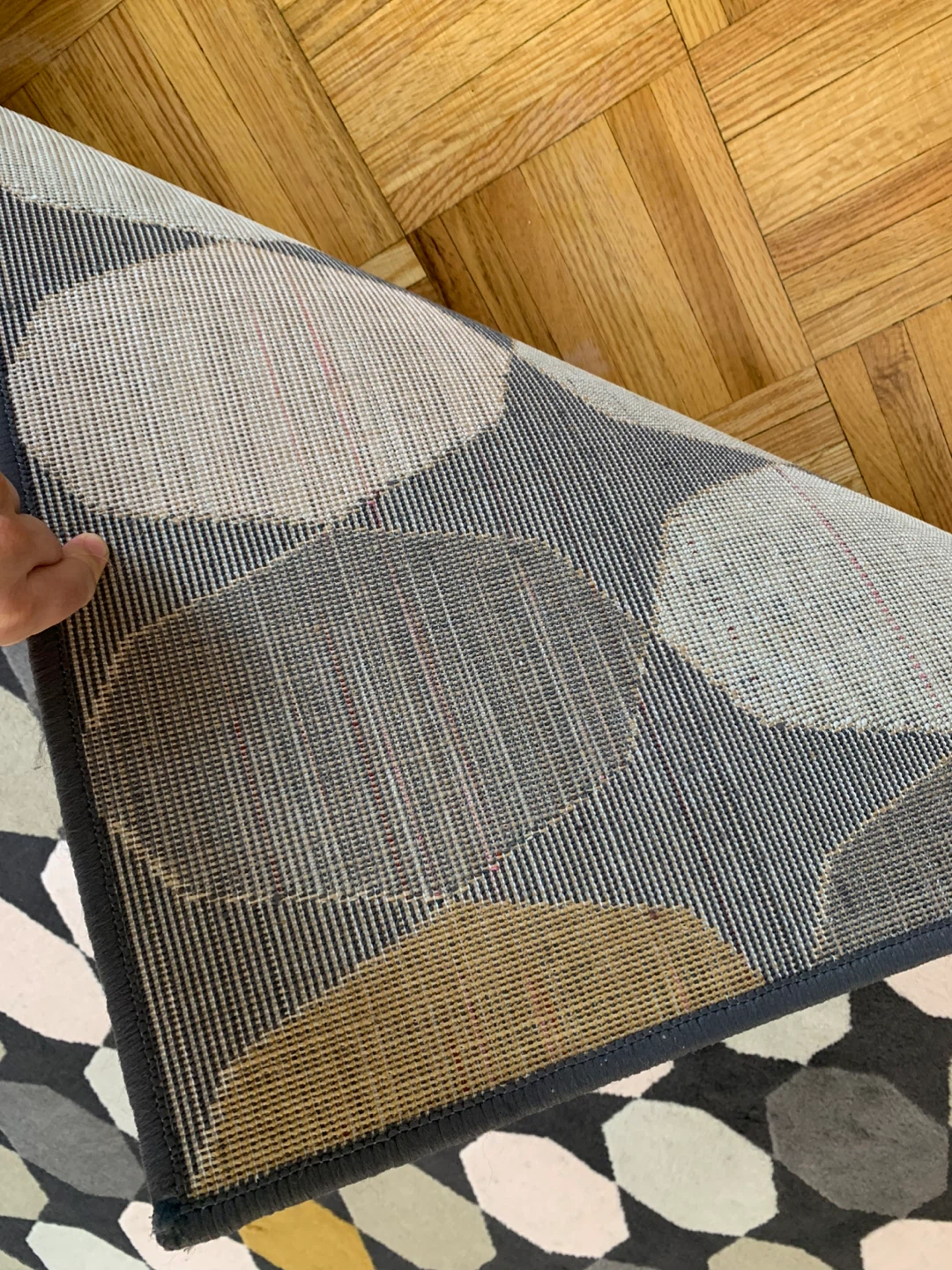 Geometric Patterned Area Rug - photo 2