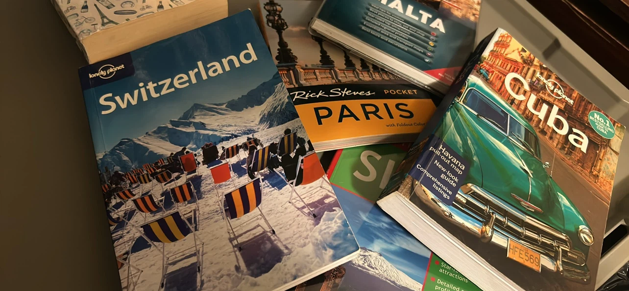 Set of 5 Travel Guidebooks