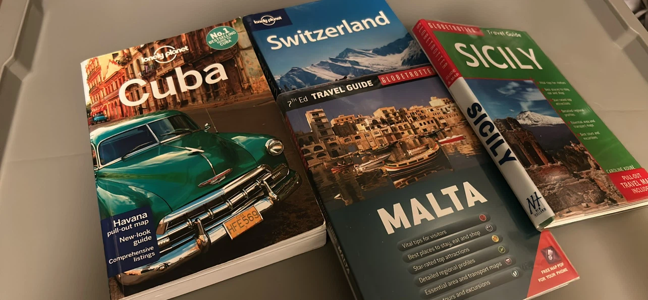 Set of 5 Travel Guidebooks - photo 3