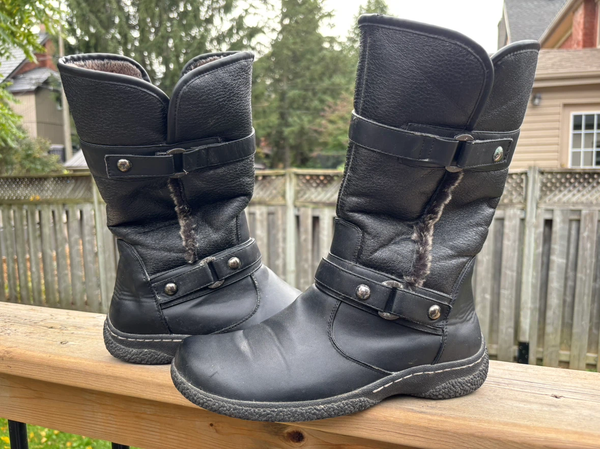 Size 9 Faux Fur Lined Winter Boots - photo 4