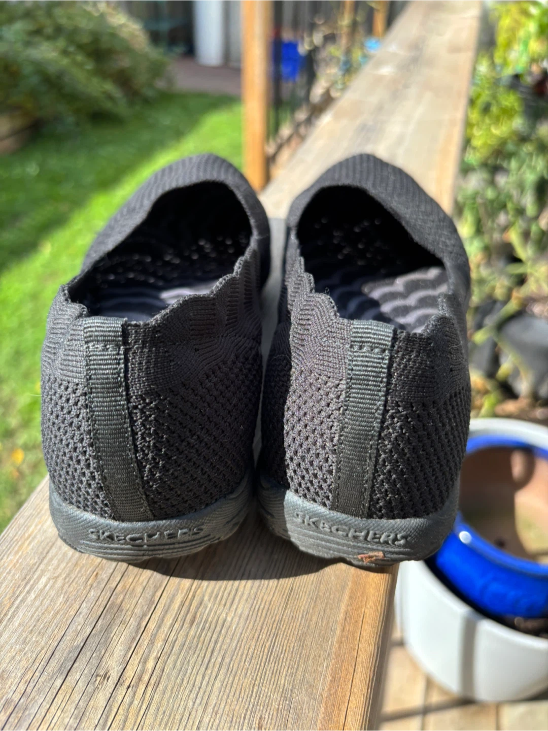 8.5 Skechers Women's Black Slip-on Shoes - photo 2
