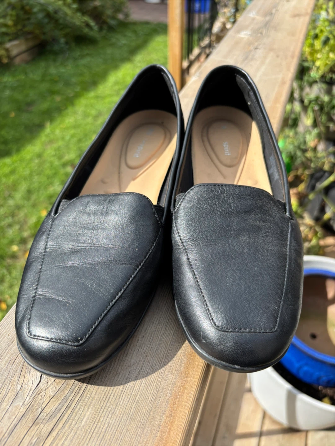 8.5 Easy Spirit Black Leather Slip-on Shoes