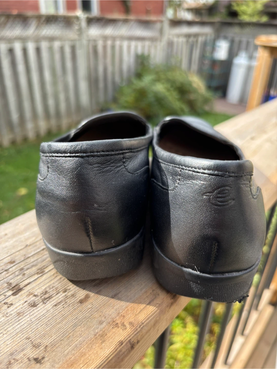 8.5 Easy Spirit Black Leather Slip-on Shoes - photo 5