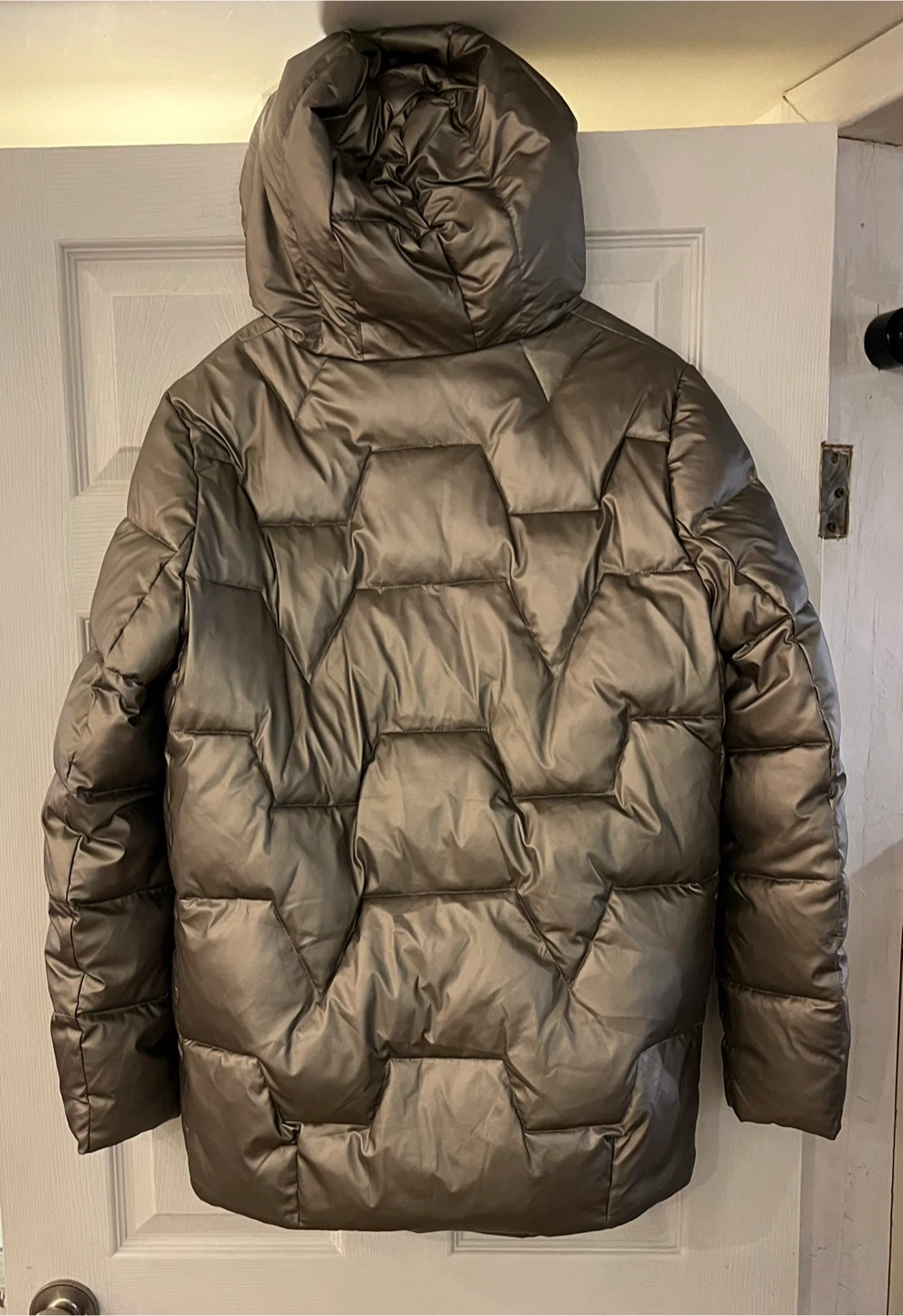 8-10 - Warm Stylish Silver Winter Puffer Coat - made in Europe - photo 3