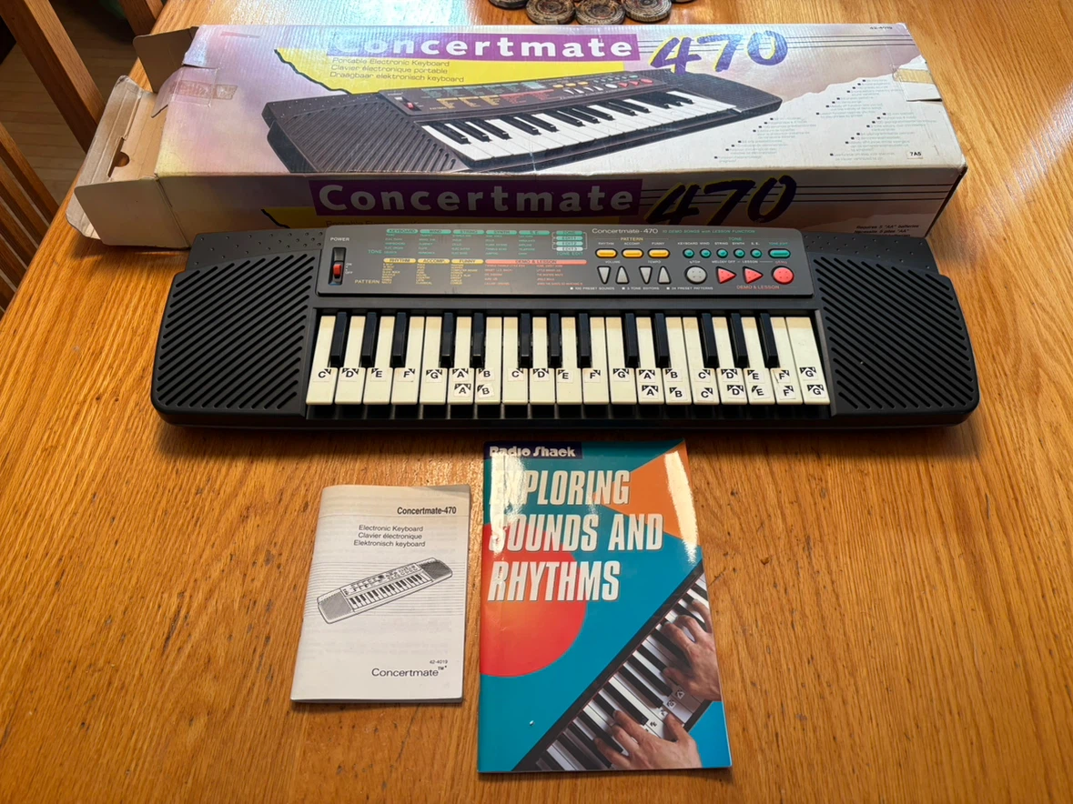 Radio Shack Concertmate 470 Electronic Keyboard