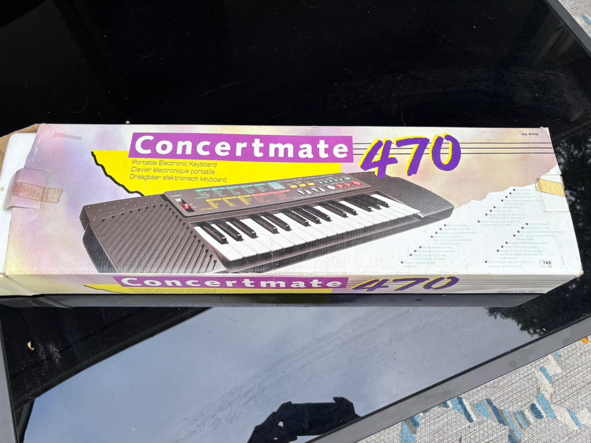 Radio Shack Concertmate 470 Electronic Keyboard - photo 3