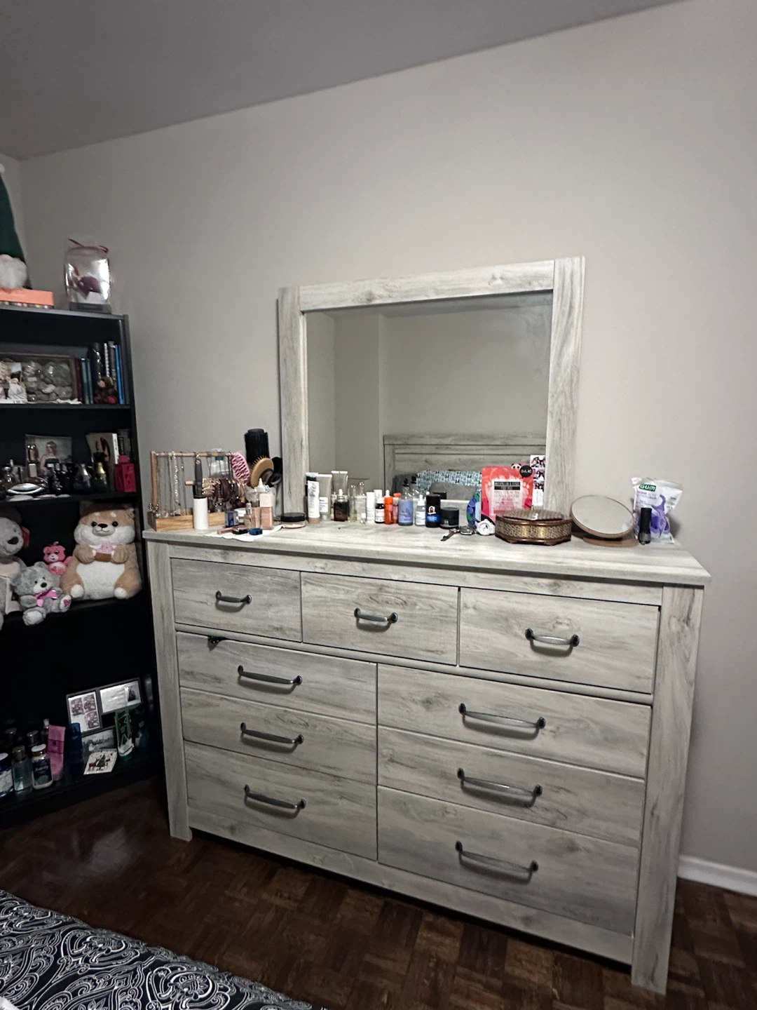 Ashley Bellaby Dresser – $400 - photo 2