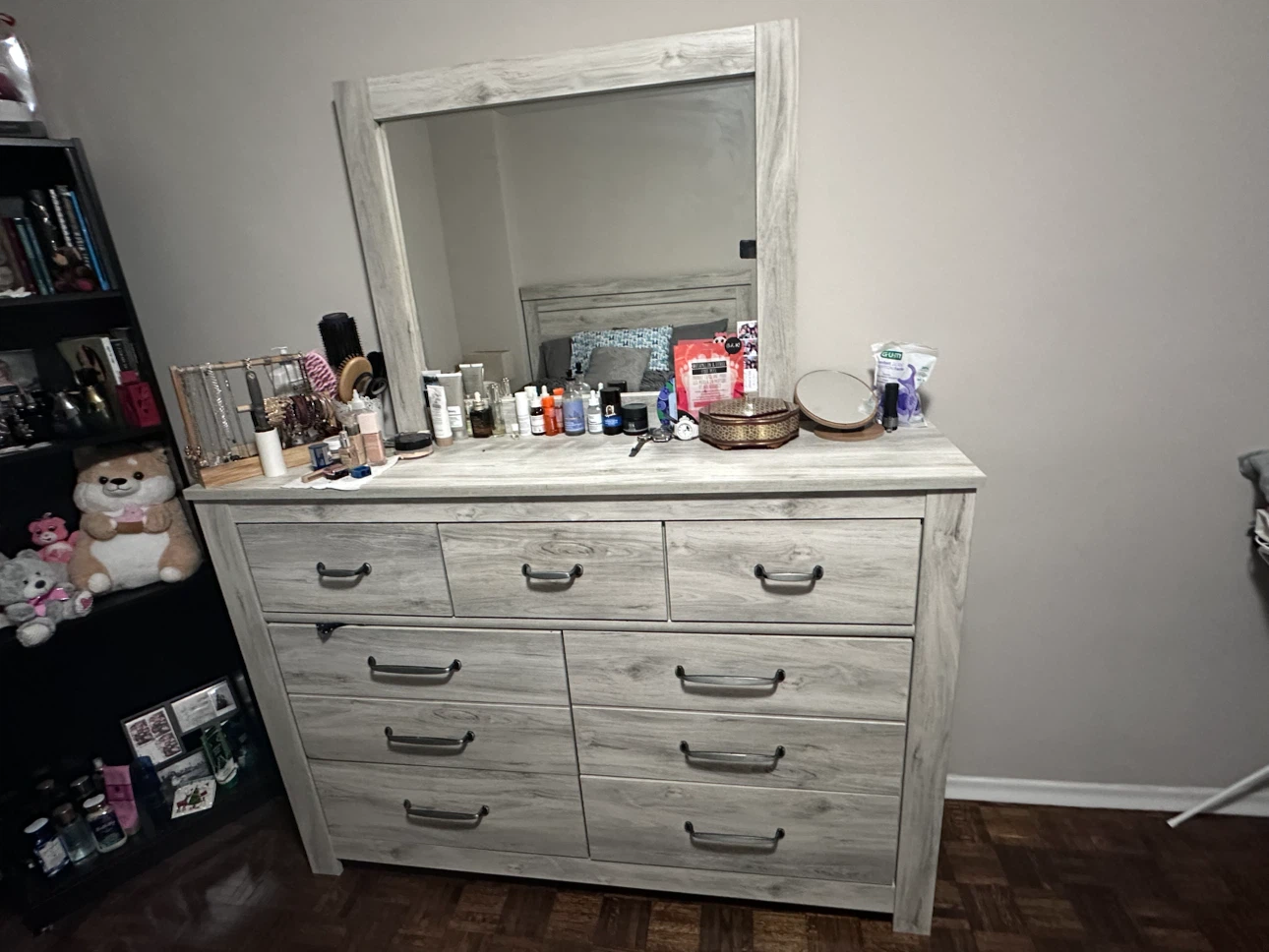 Ashley Bellaby Dresser – $400 - photo 4