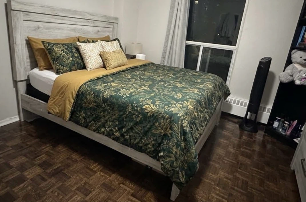 Ashley Furniture Bellaby 3-Piece Bedroom Set+Box Spring $800 - photo 2