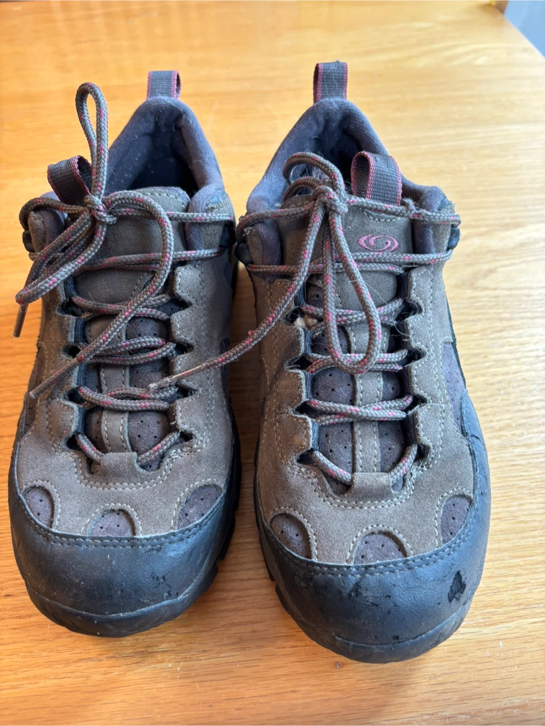 7.5 Salomon Hiking Shoes