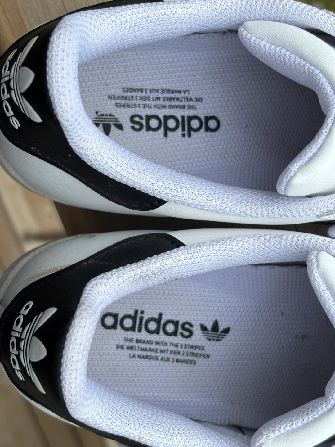 Adidas Superstar Shoes Size 7 - photo 4