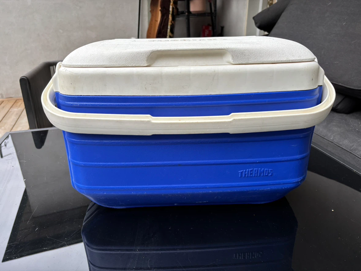 Thermos Blue and White Cooler