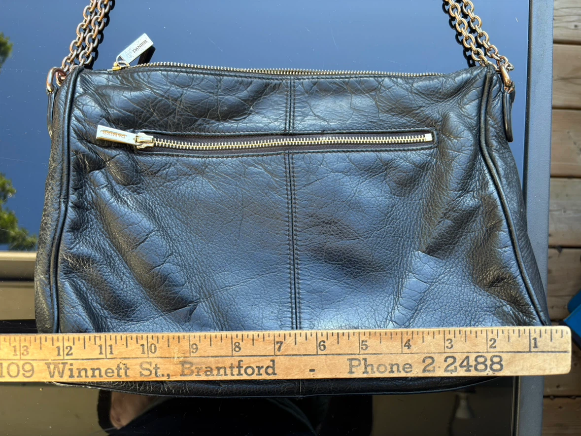 Danier black leather handbag - photo 4