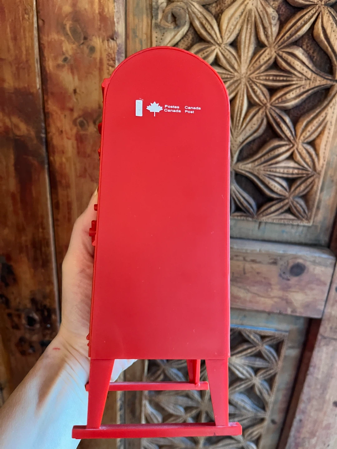 Canada Post Mailbox Piggy Bank - photo 2