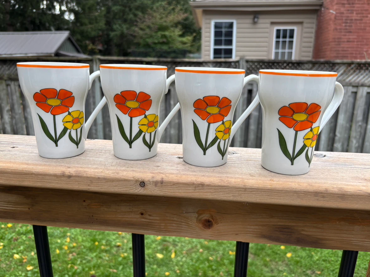 1970s Flower Power Pedestal Mugs - Set of 4 (Made in Japan)