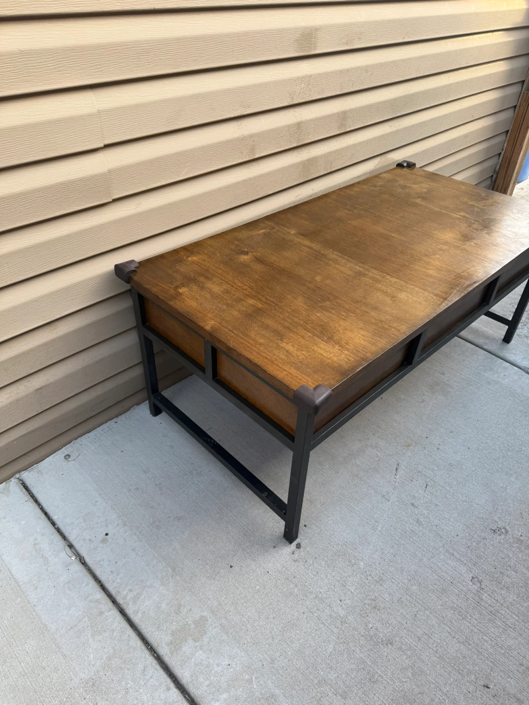 Industrial Style Coffee Table - photo 3