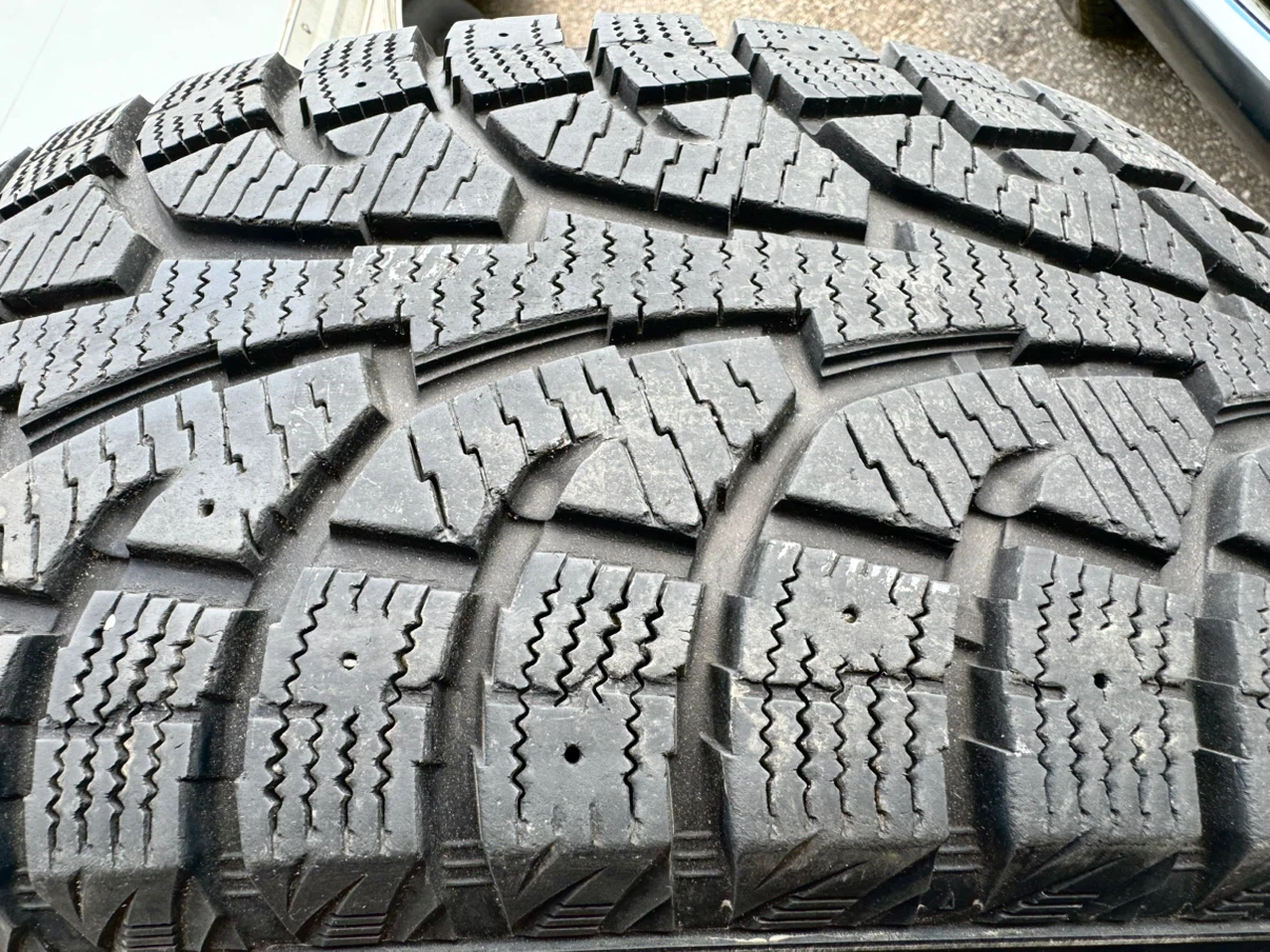 ☃️215/70/16 HANKOOK WINTER TIRES❄️