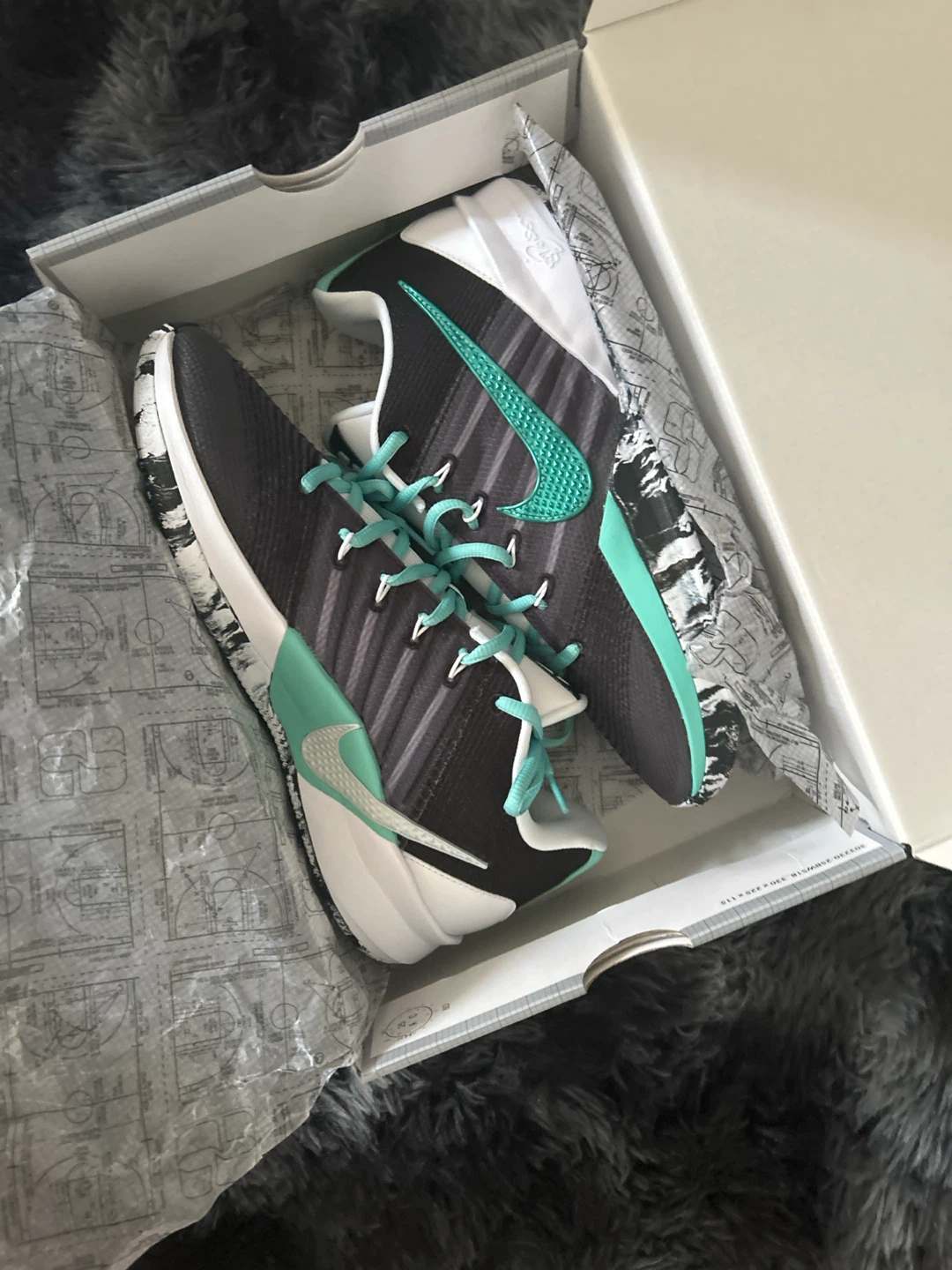 Sabrina 3 basketball shoes Size 10 womens - photo 2