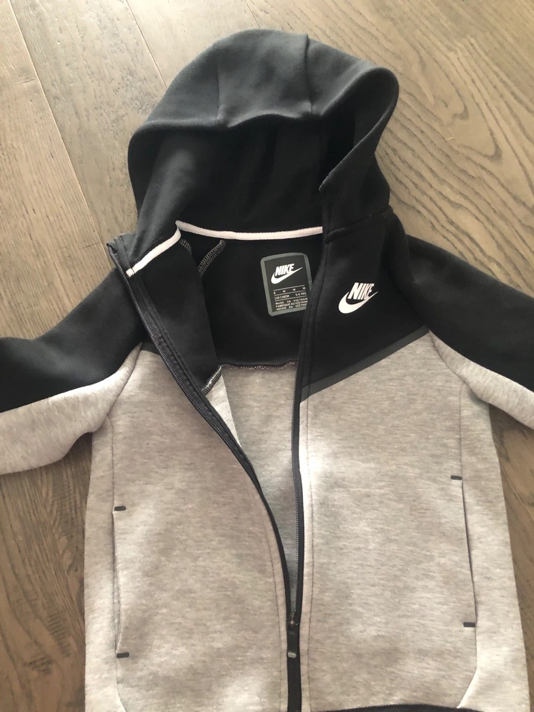 Kids Nike Tech Fleece Hoodie Black and Grey - photo 3