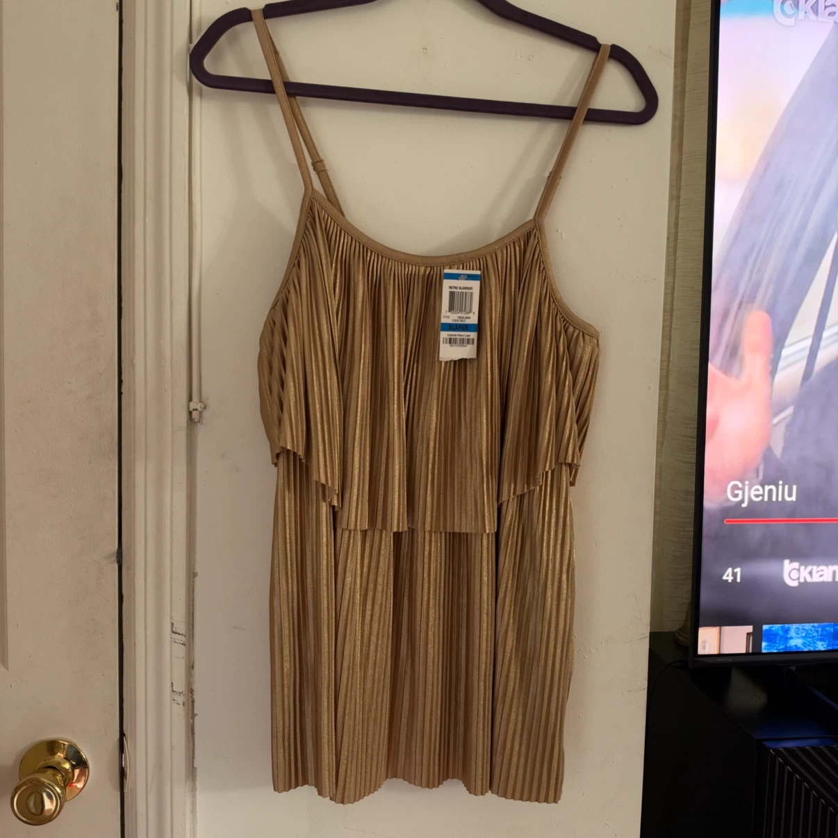 Retro Glamour Liquid Gold Pleated Camisole - photo 5