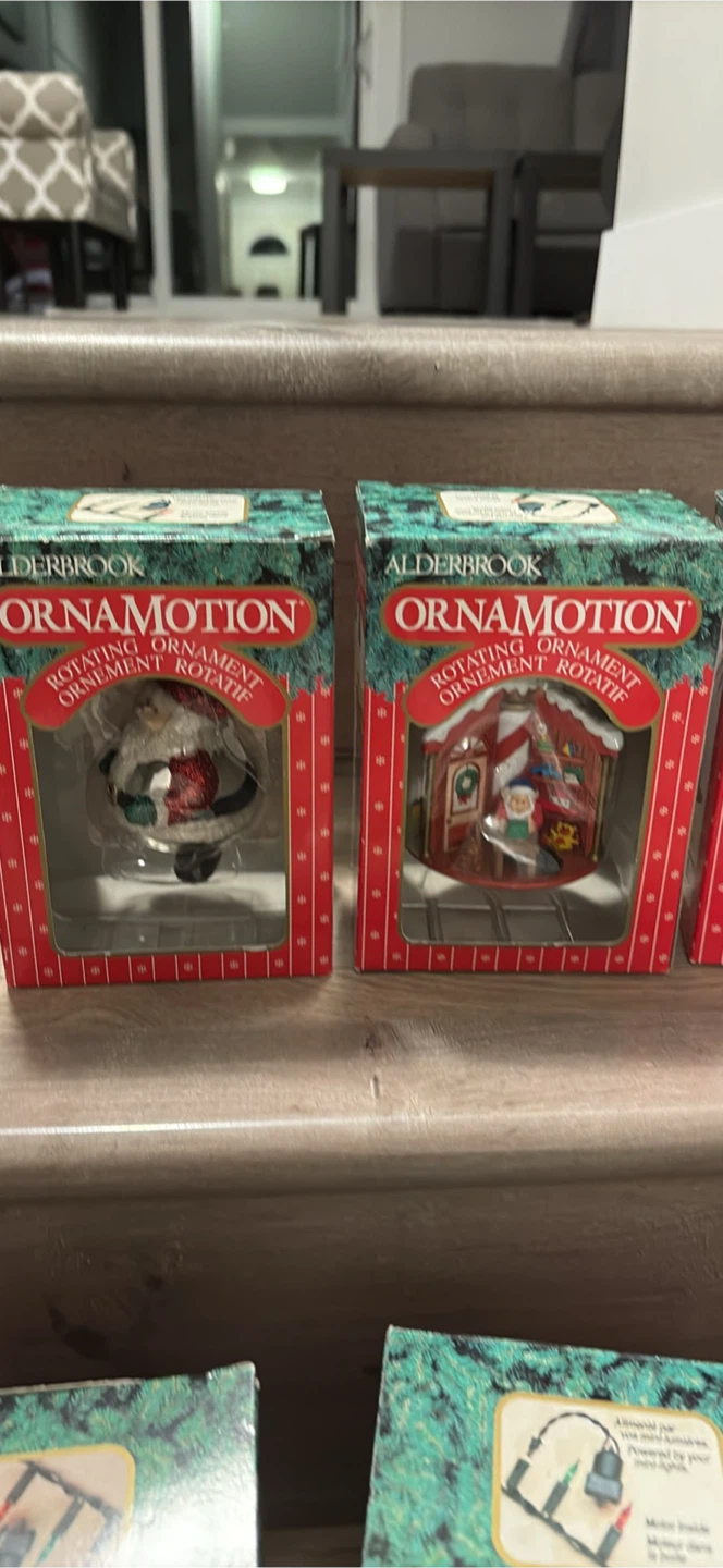 Collection of Noma and Alderbrook Ornamotion Ornaments - photo 3