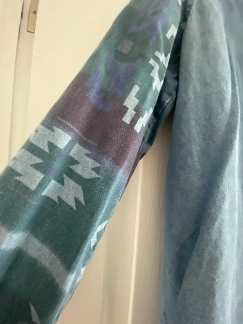 Forever 21 Patterned Sleeve Denim Shirt - photo 2