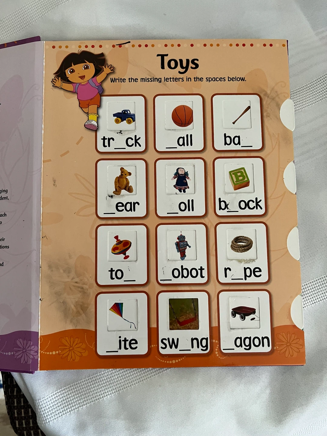 Dora the Explorer Words wipe-off activity book - photo 2