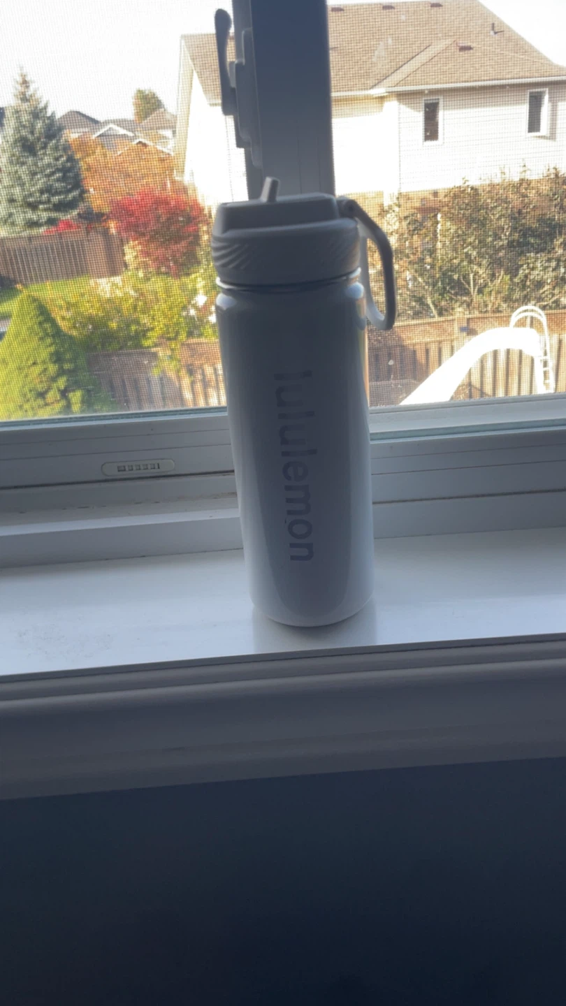 Lululemon White Water Bottle - photo 2