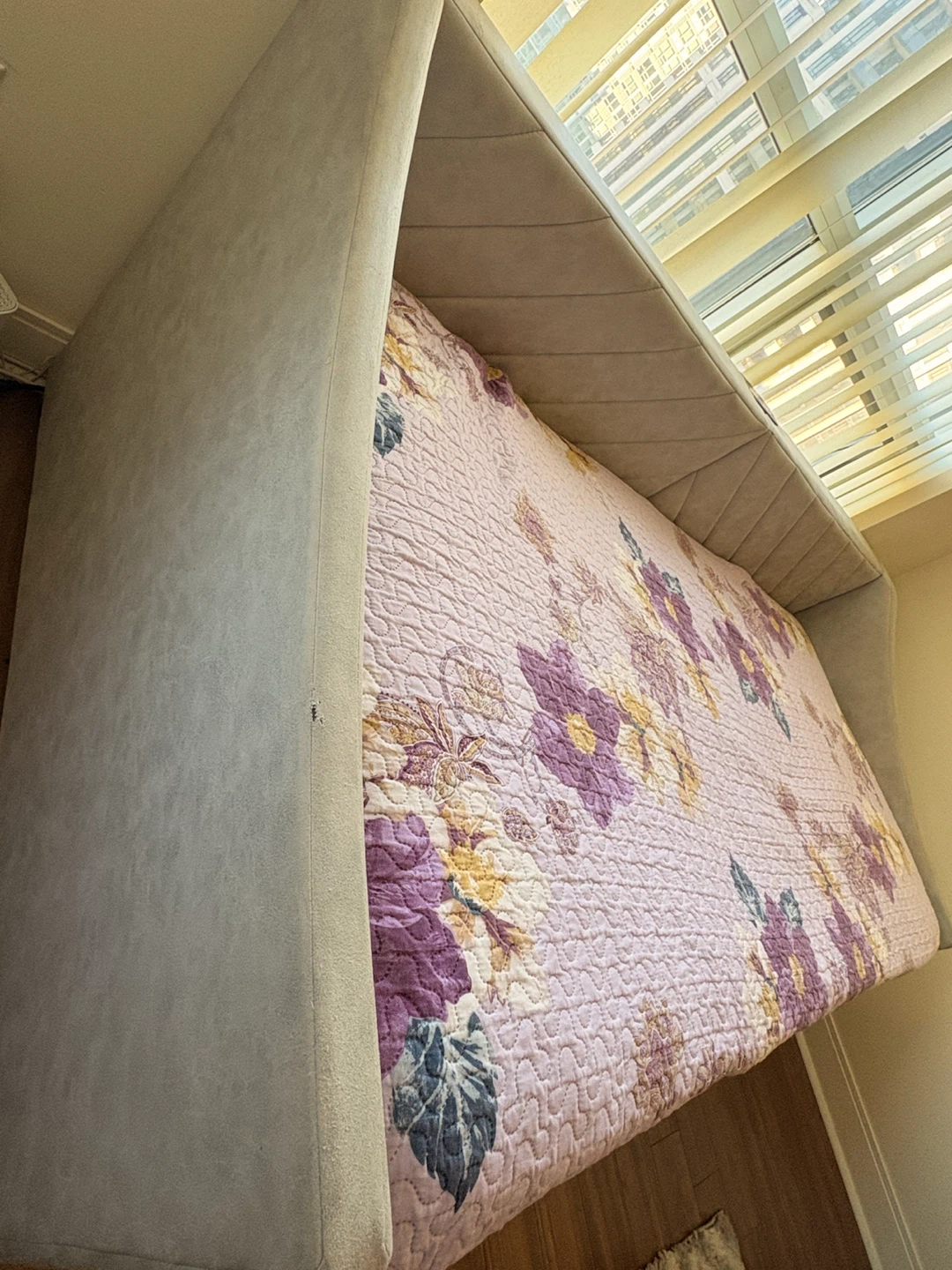 Grey Upholstered Daybed with Storage - photo 2