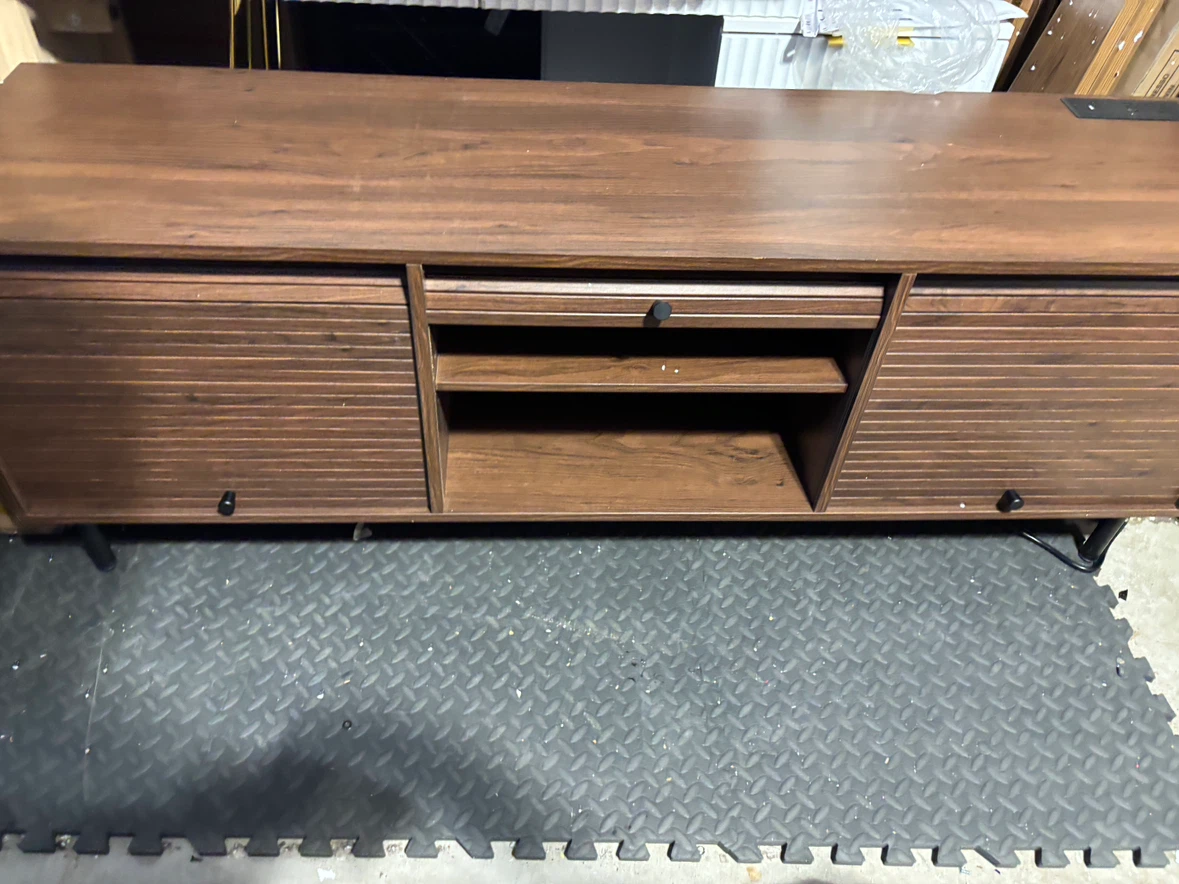Mid-Century fluted Style Walnut TV Stand - photo 3