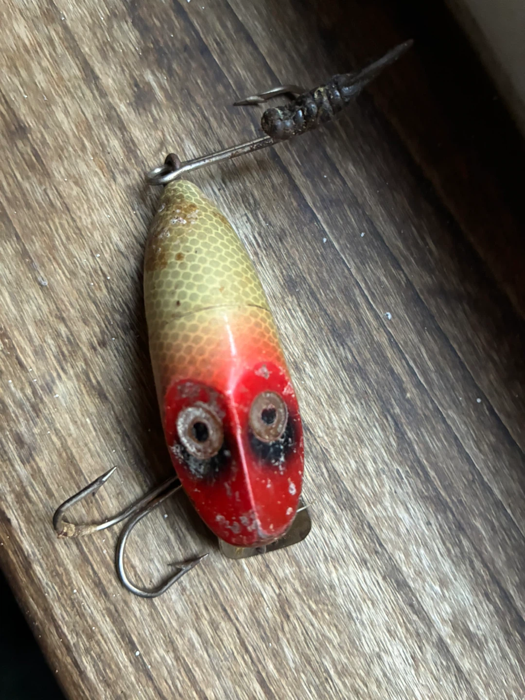 Vintage Red Head Fishing Lure Diving Plug Rod & Reel Tackle