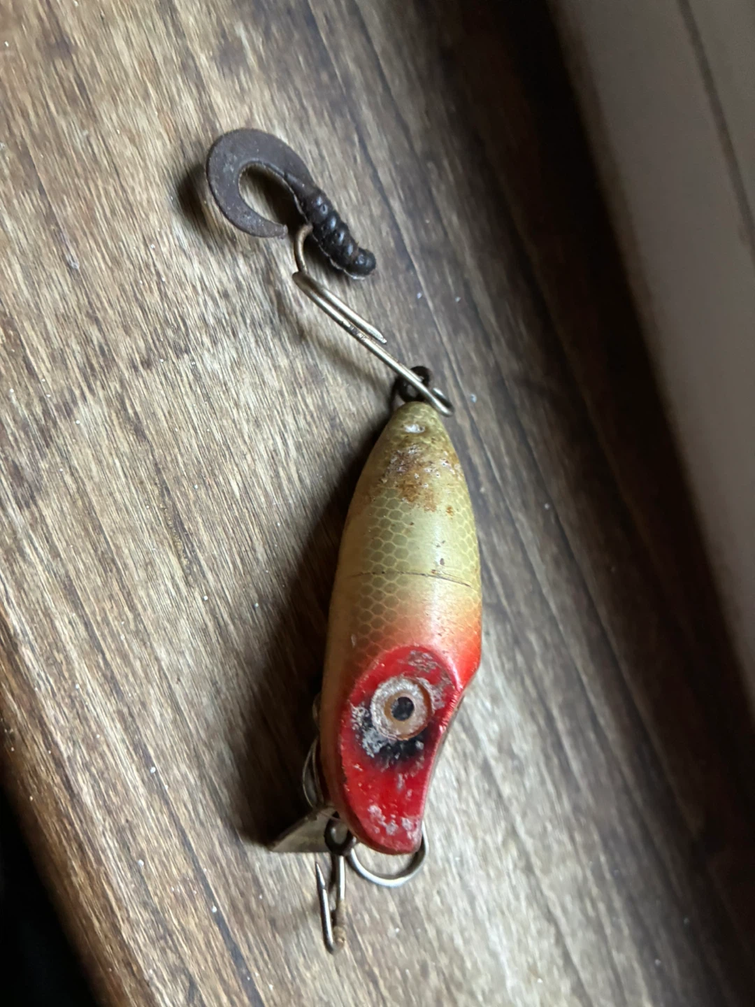 Vintage Red Head Fishing Lure Diving Plug Rod & Reel Tackle - photo 3